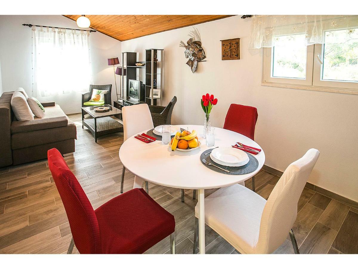 Apartment Goga'S Retreat In Marina Extérieur photo