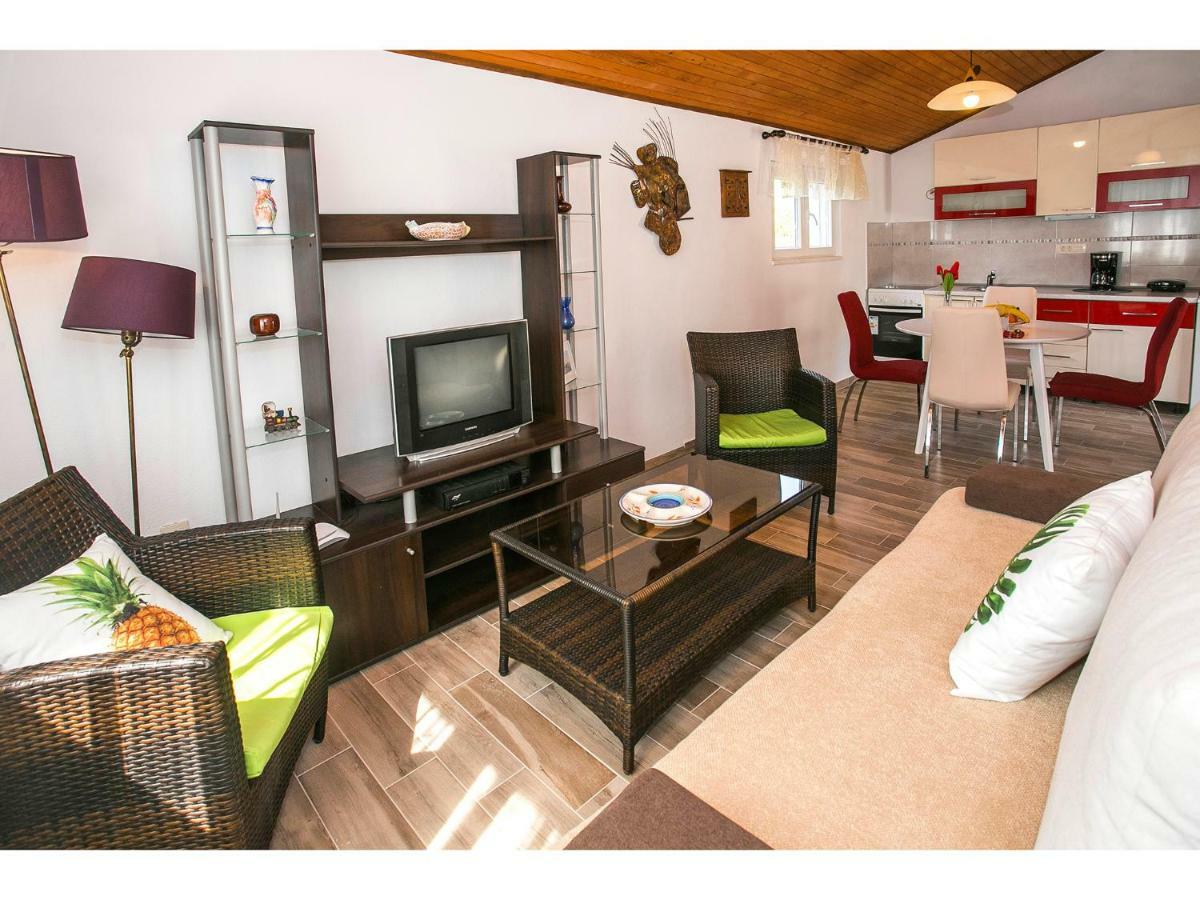 Apartment Goga'S Retreat In Marina Extérieur photo